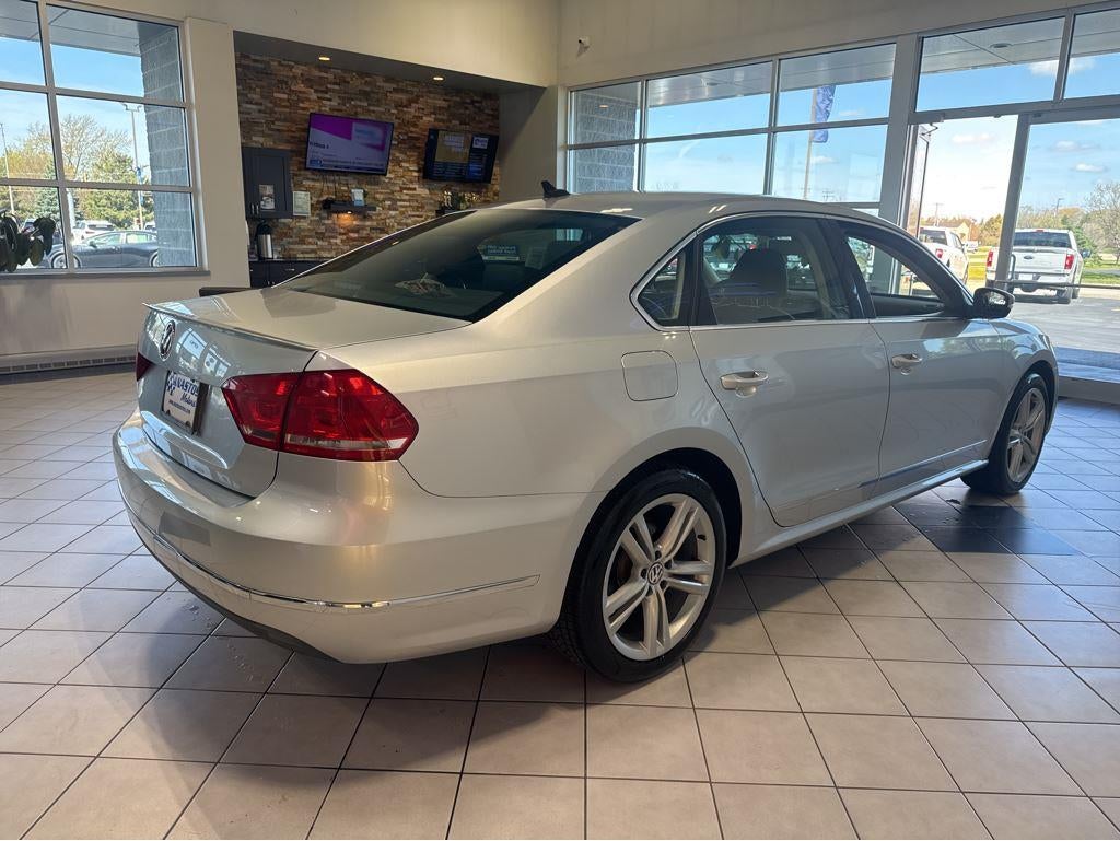 2013 Volkswagen Passat SEL Premium