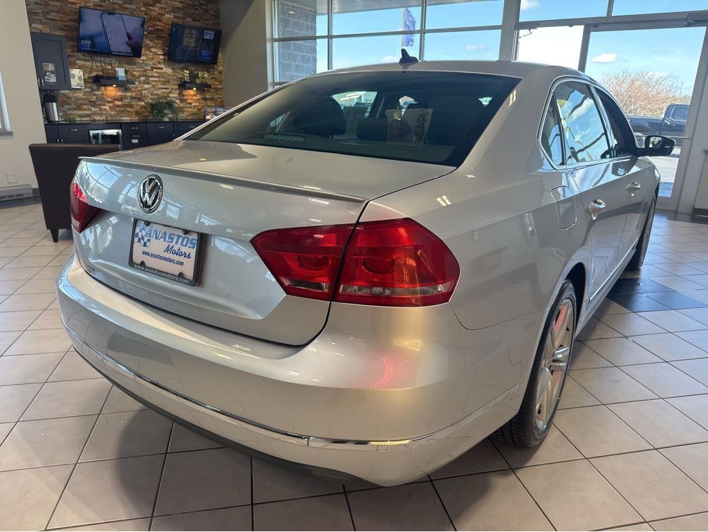 2013 Volkswagen Passat SEL Premium