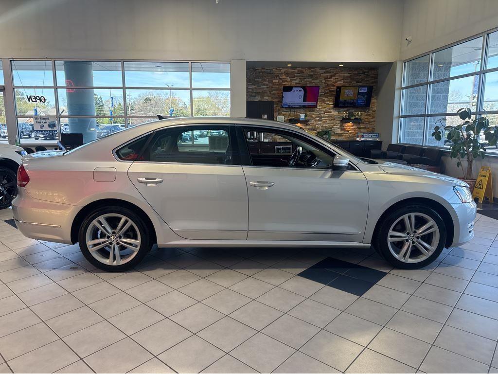 2013 Volkswagen Passat SEL Premium