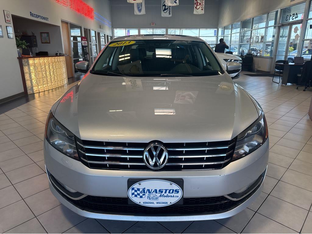 2013 Volkswagen Passat SEL Premium