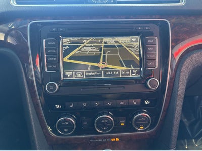 2013 Volkswagen Passat SEL Premium
