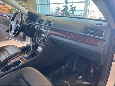 2013 Volkswagen Passat SEL Premium