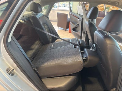 2013 Volkswagen Passat SEL Premium