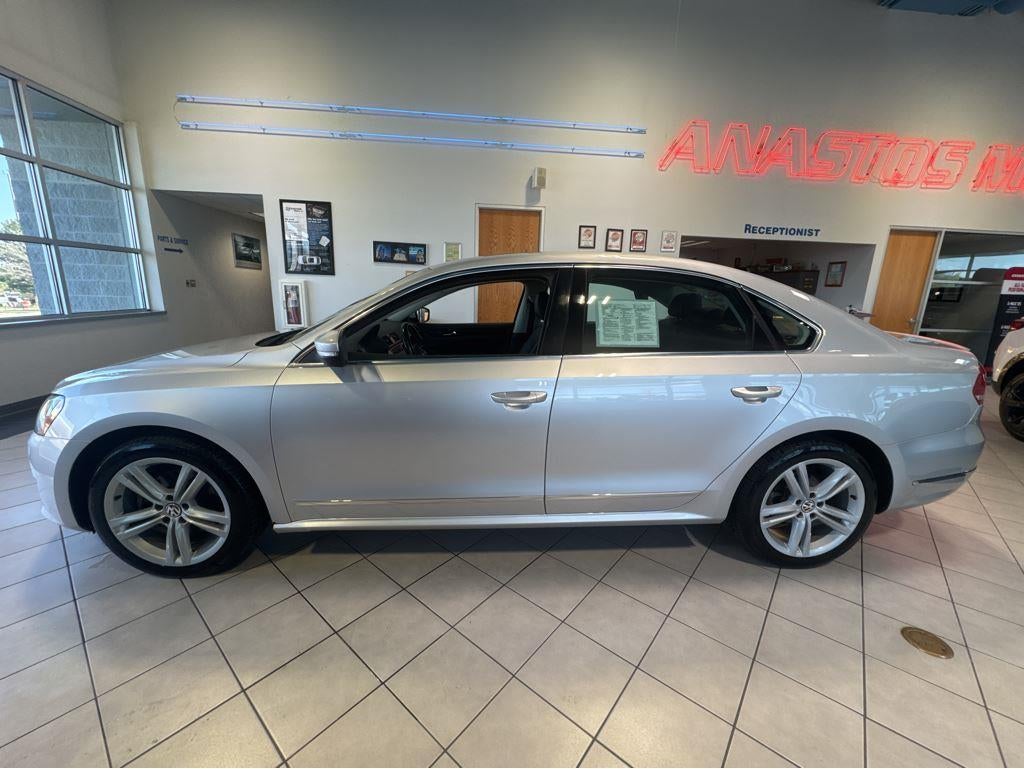 2013 Volkswagen Passat SEL Premium
