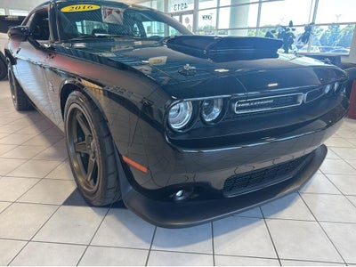 2016 Dodge Challenger R/T Scat Pack