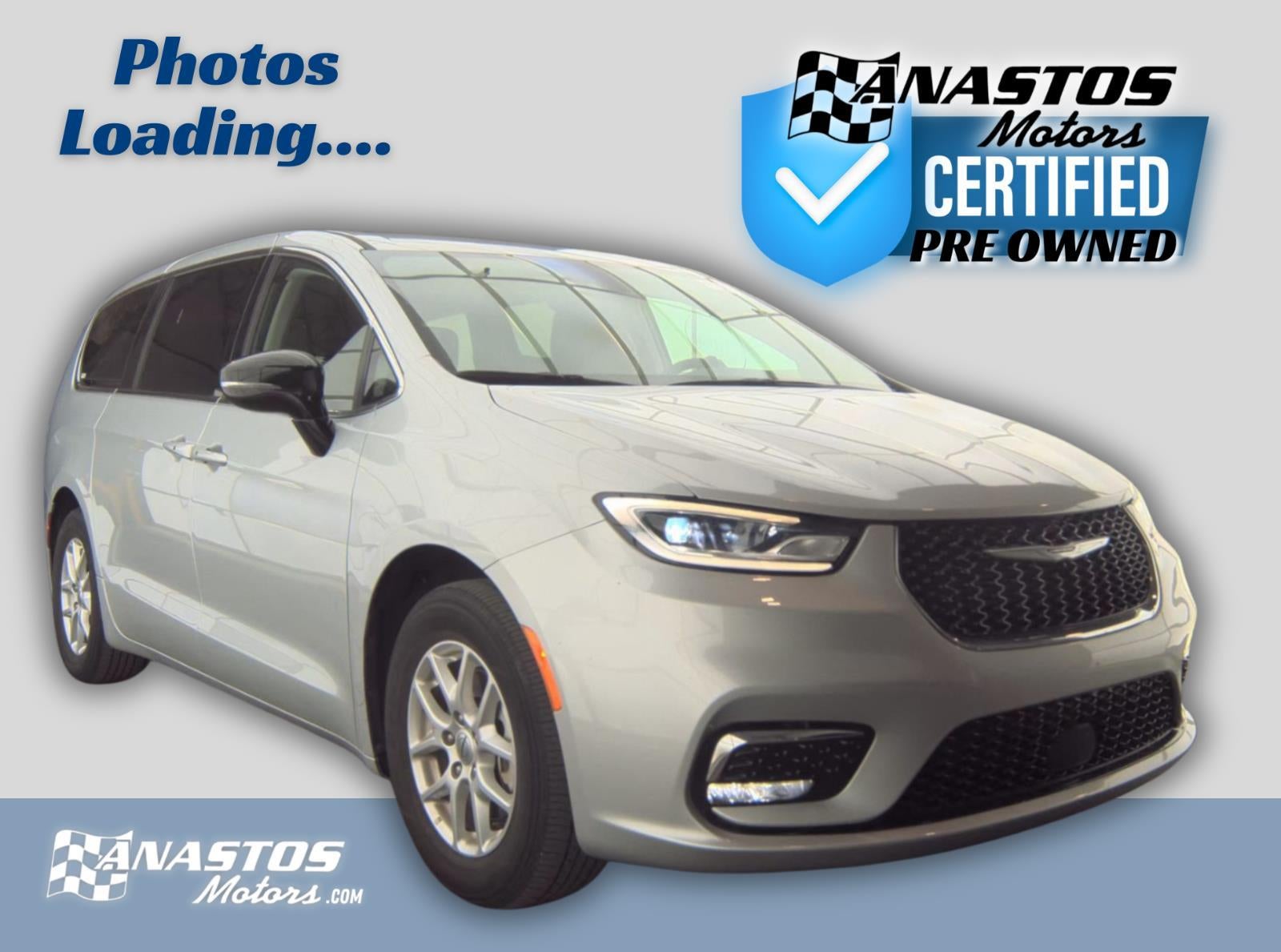 2024 Chrysler Pacifica Touring L's photo