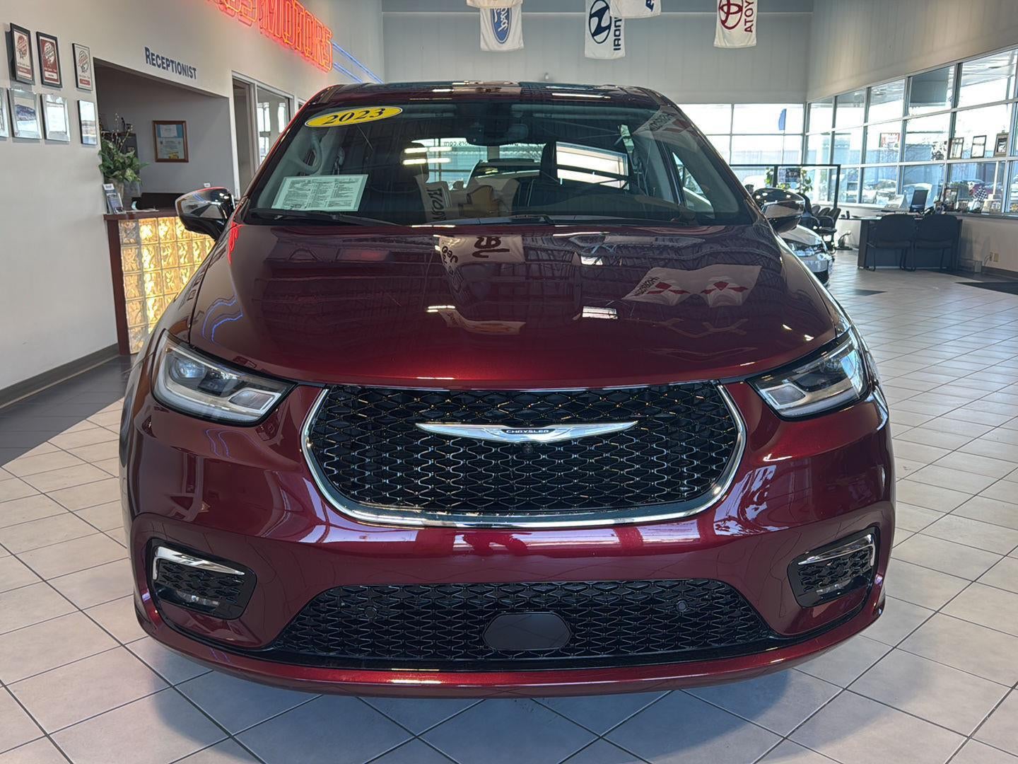 2023 Chrysler Pacifica Hybrid Limited