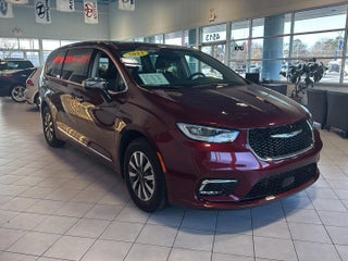 2023 Chrysler Pacifica Hybrid Limited