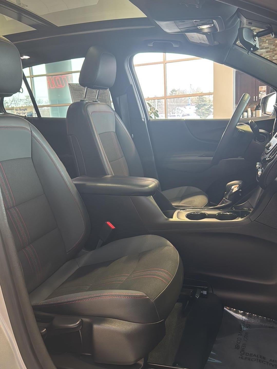 2022 Chevrolet EQUINOX RS Base