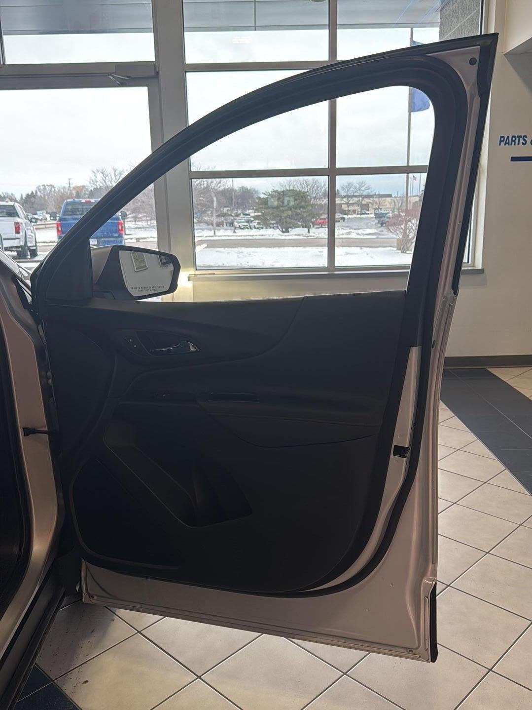 2022 Chevrolet EQUINOX RS Base