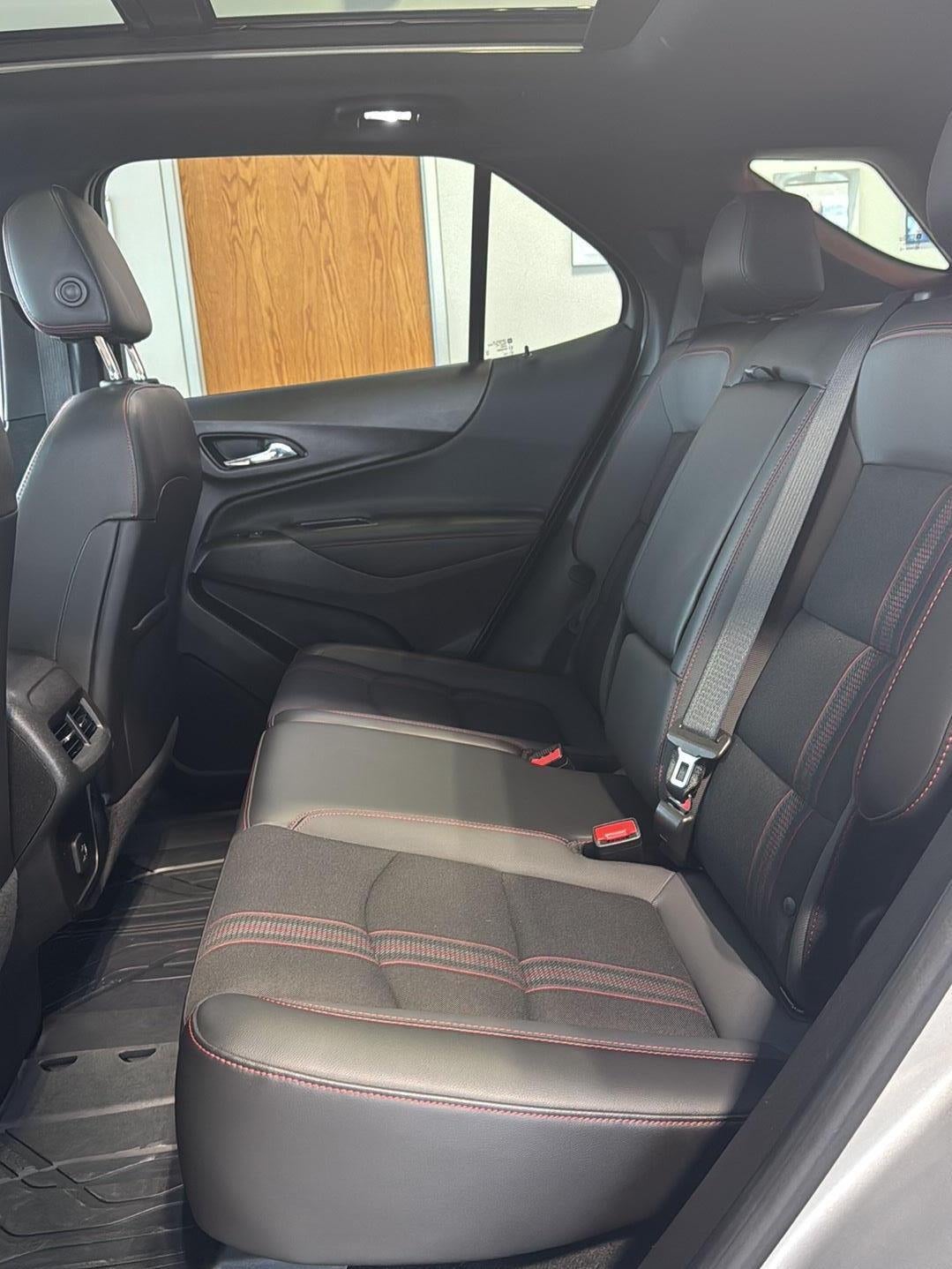 2022 Chevrolet EQUINOX RS Base