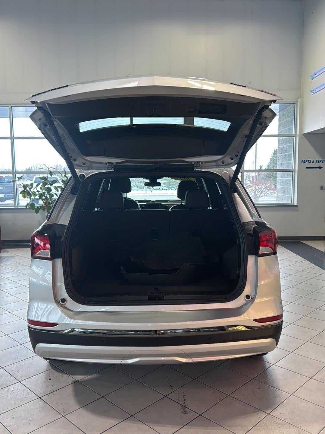 2022 Chevrolet EQUINOX RS Base