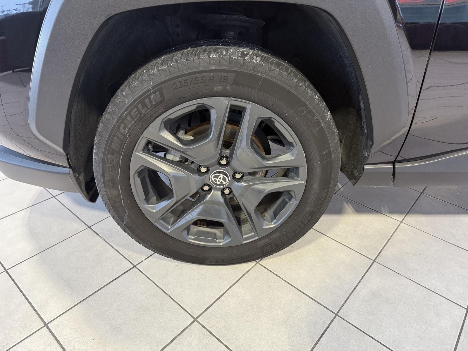 2023 Toyota RAV4 Adventure