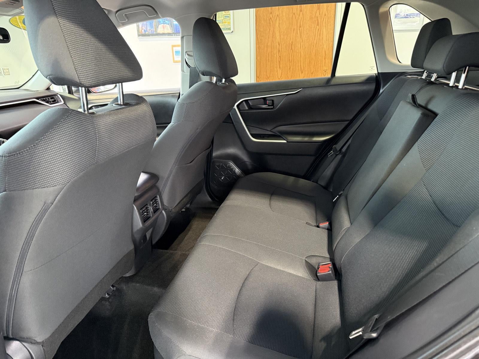 2019 Toyota RAV4 Hybrid LE