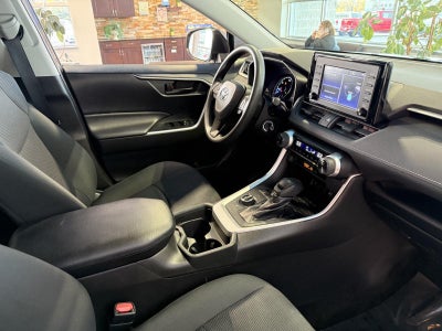 2019 Toyota RAV4 Hybrid LE