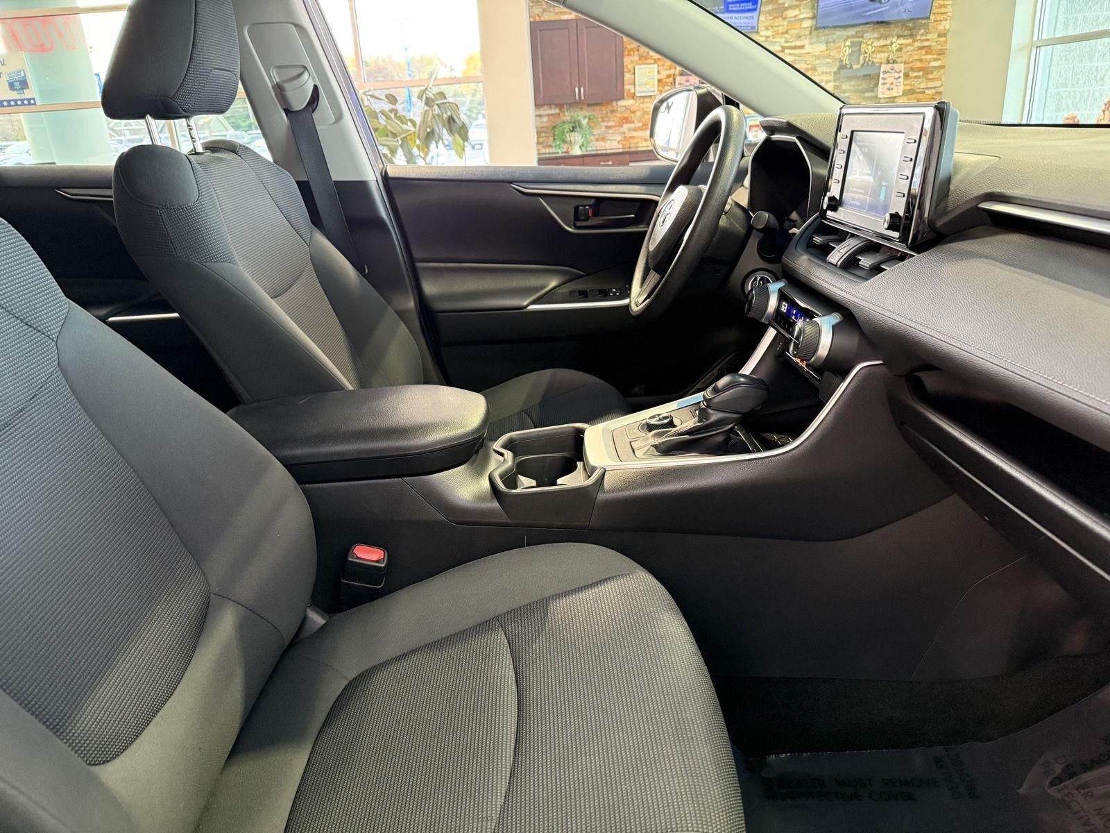 2019 Toyota RAV4 Hybrid LE