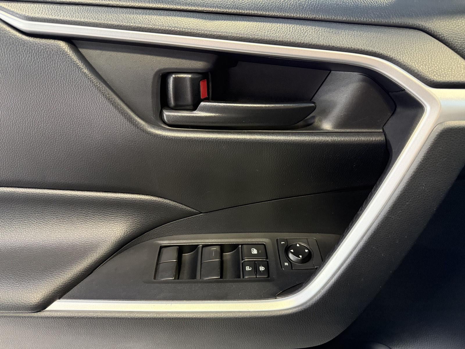 2019 Toyota RAV4 Hybrid LE