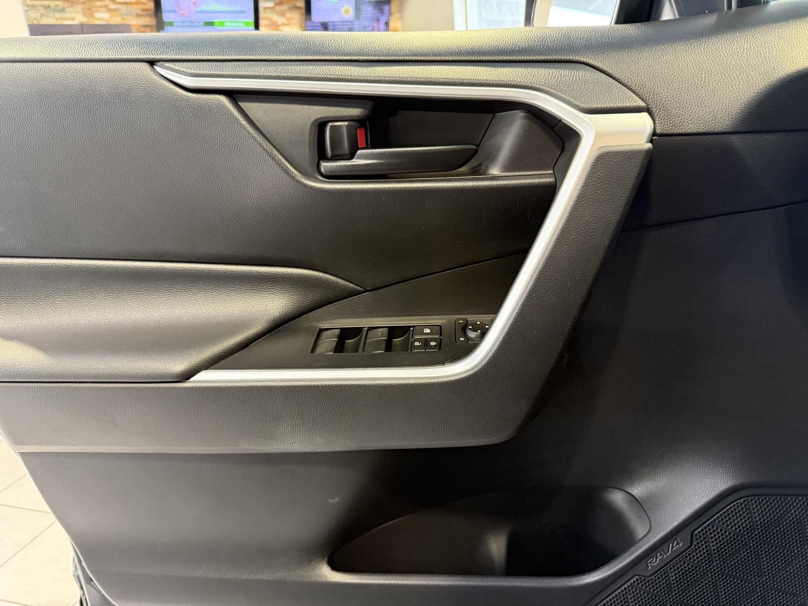 2019 Toyota RAV4 Hybrid LE