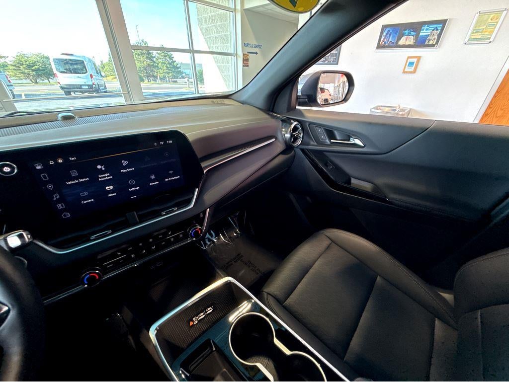 2025 Chevrolet Equinox AWD LT