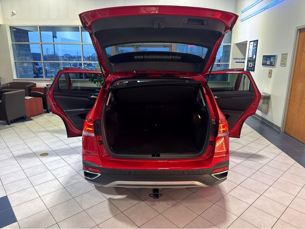 2023 Volkswagen Taos SEL