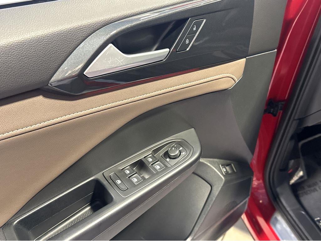 2023 Volkswagen Taos SEL