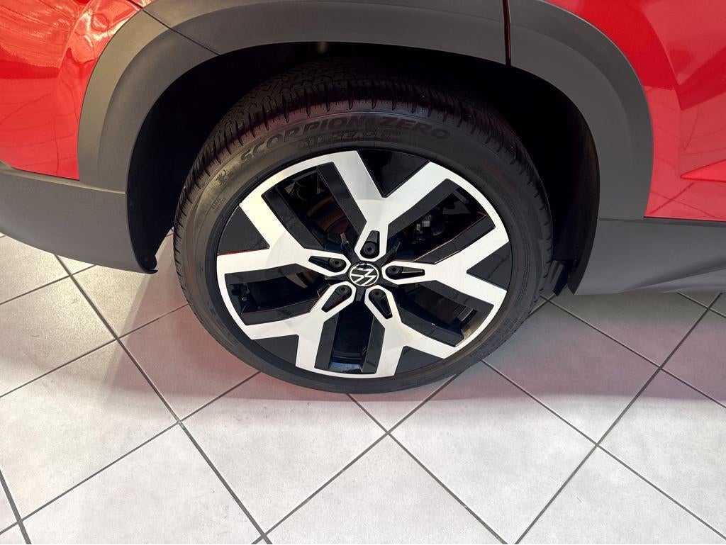 2023 Volkswagen Taos SEL