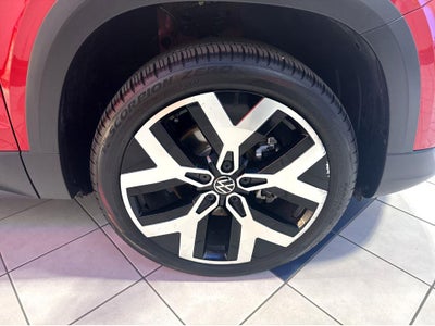 2023 Volkswagen Taos SEL
