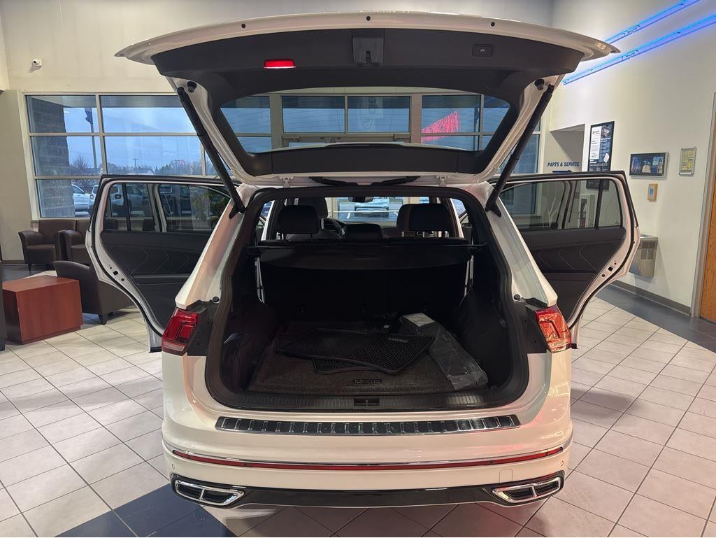 2022 Volkswagen Tiguan SEL R-Line
