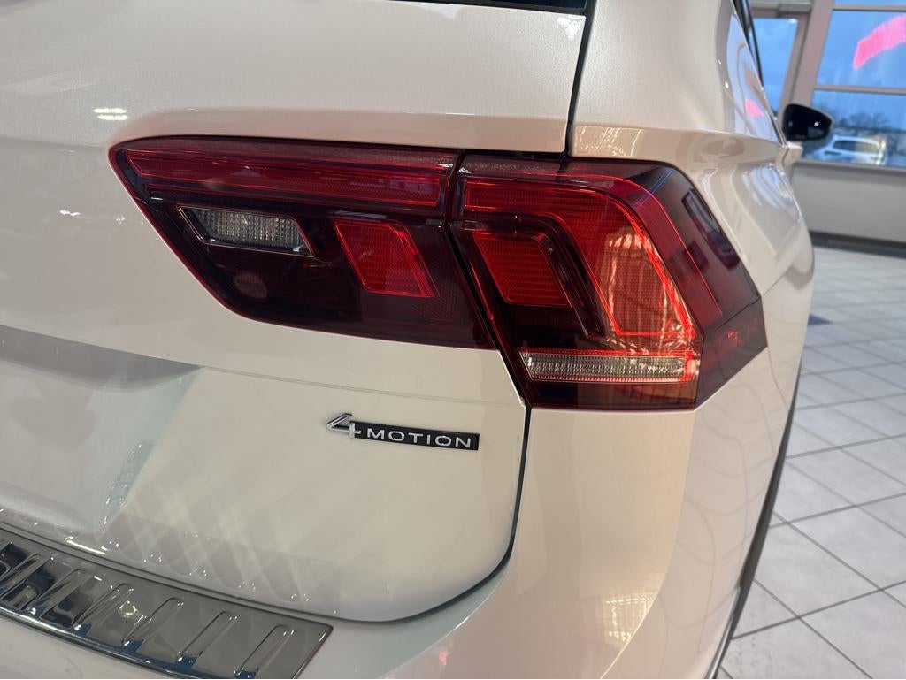 2022 Volkswagen Tiguan SEL R-Line