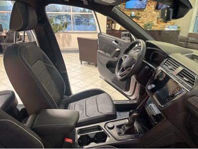 2022 Volkswagen Tiguan SEL R-Line