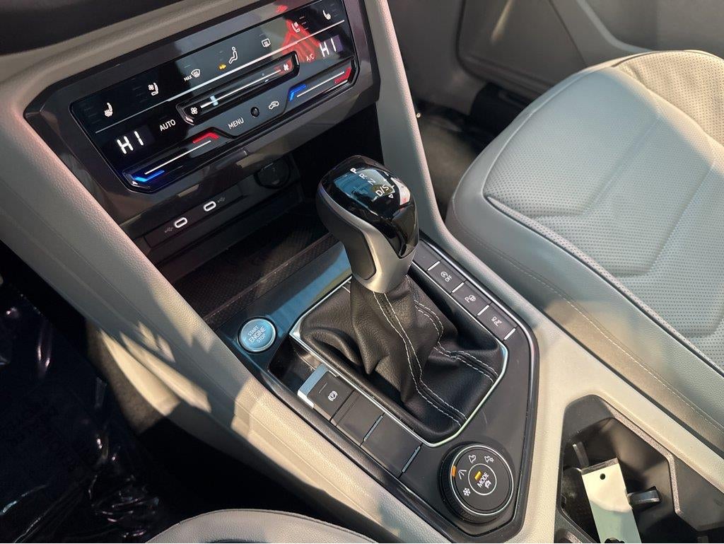 2023 Volkswagen Tiguan SEL R-Line