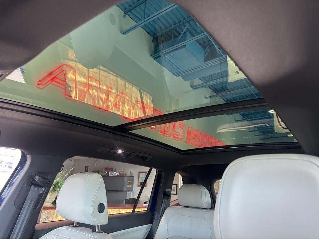 2023 Volkswagen Tiguan SEL R-Line