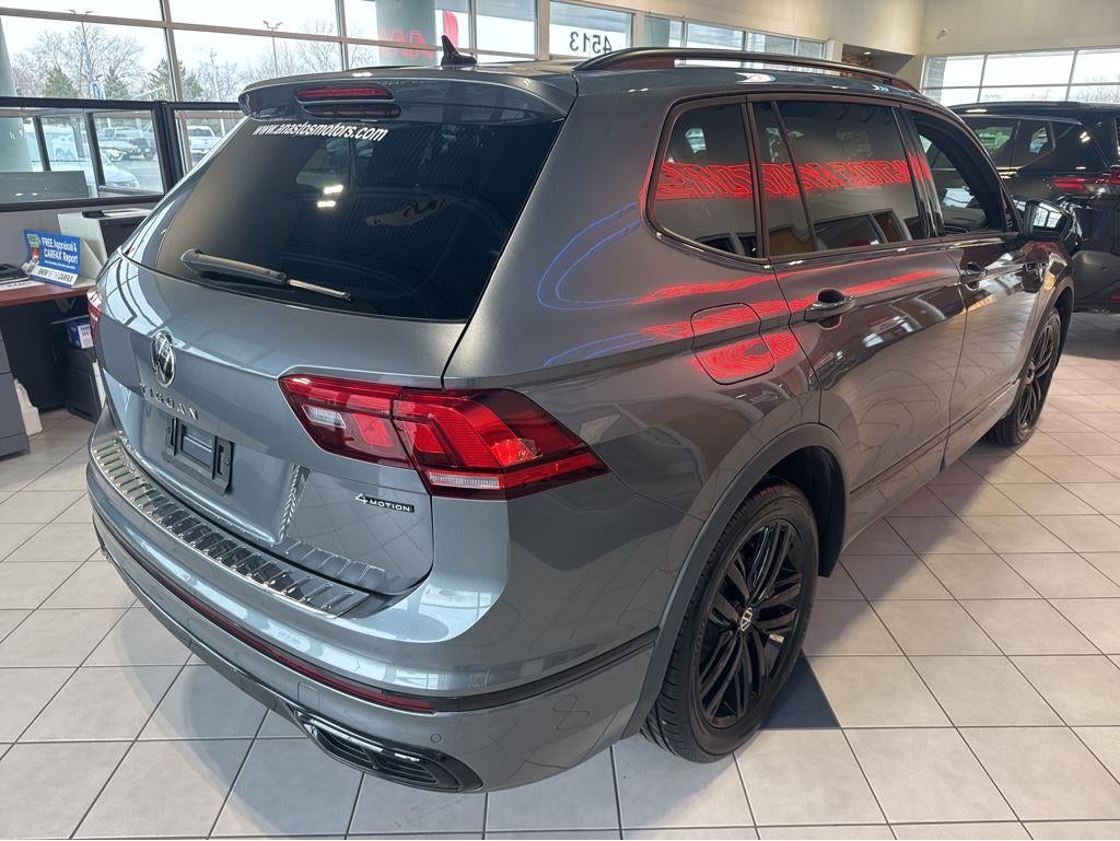 2022 Volkswagen Tiguan SE R-Line Black