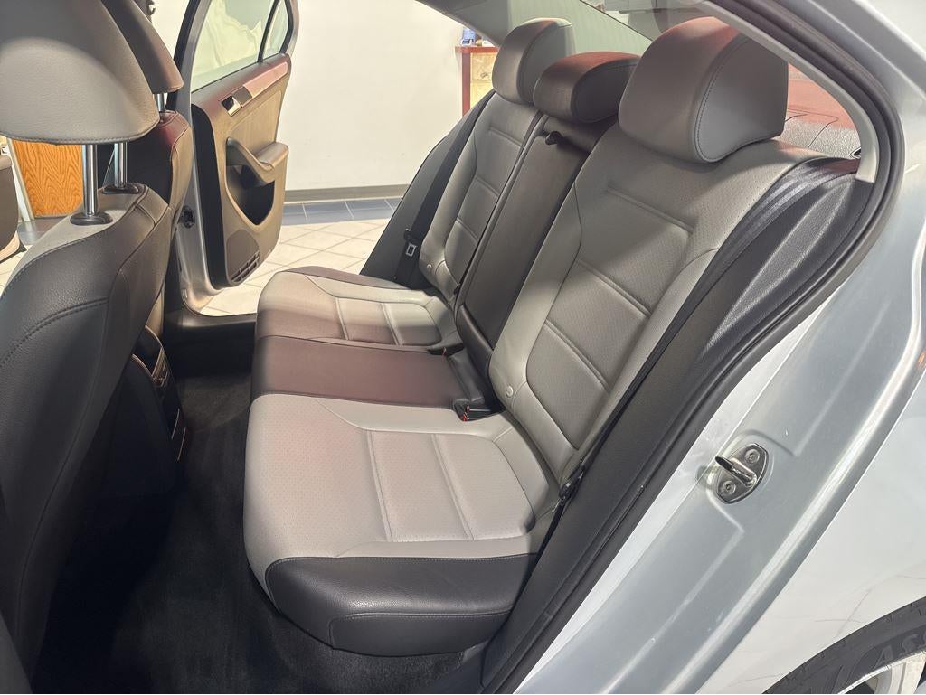 2013 Volkswagen Jetta Hybrid SE