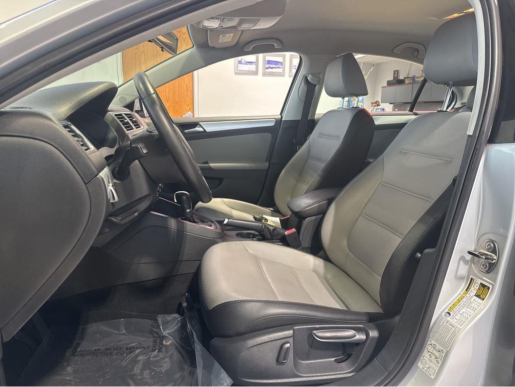 2013 Volkswagen Jetta Hybrid SE