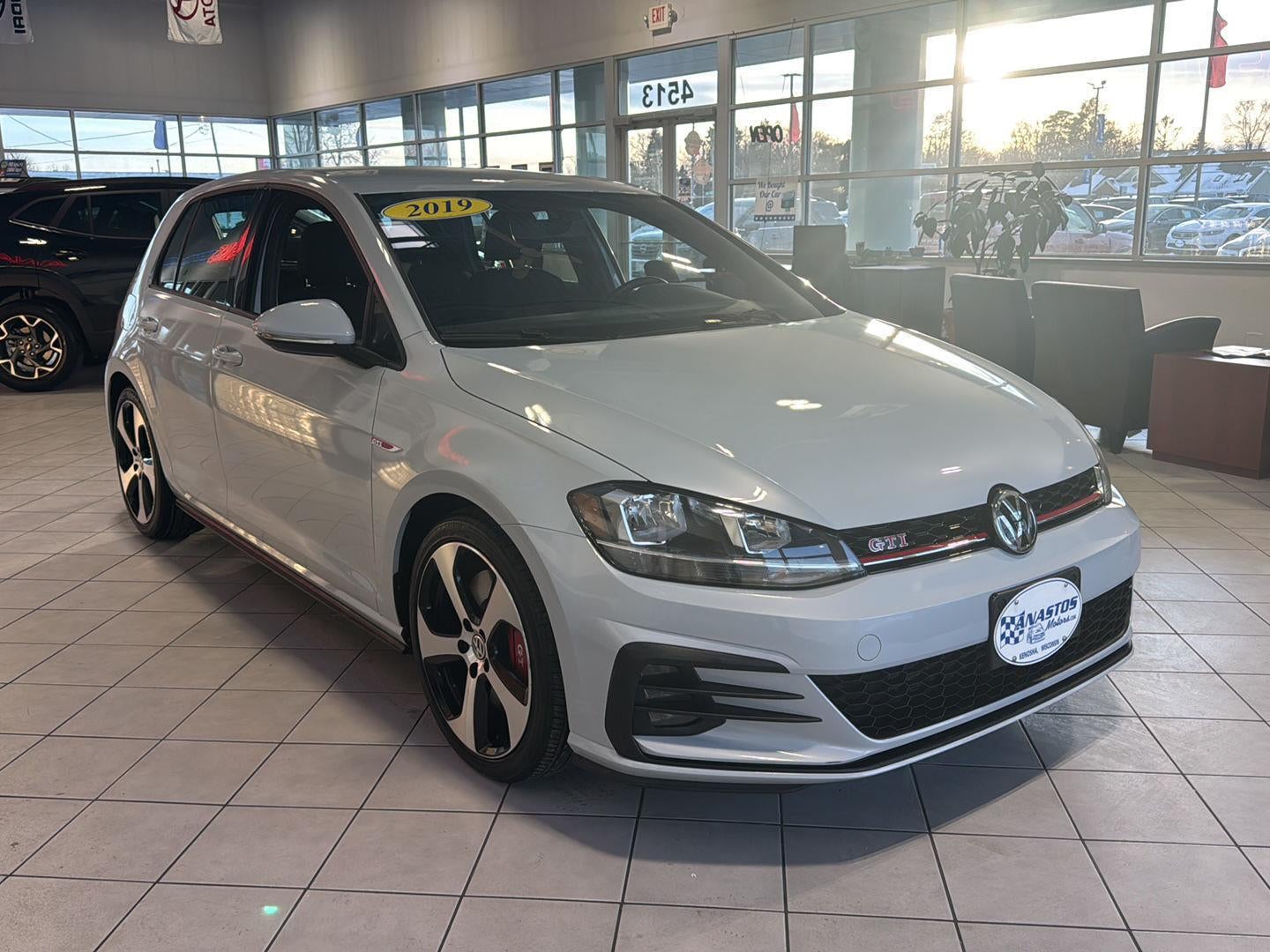 2019 Volkswagen Golf GTI S