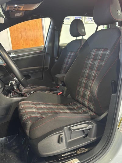 2019 Volkswagen Golf GTI S