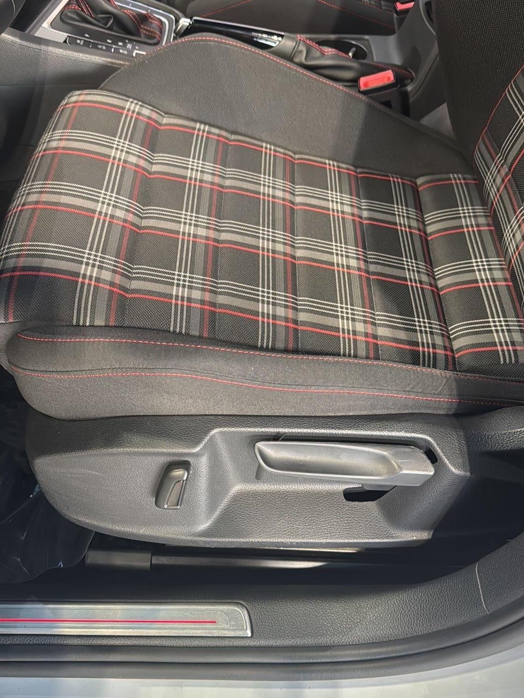 2019 Volkswagen Golf GTI S