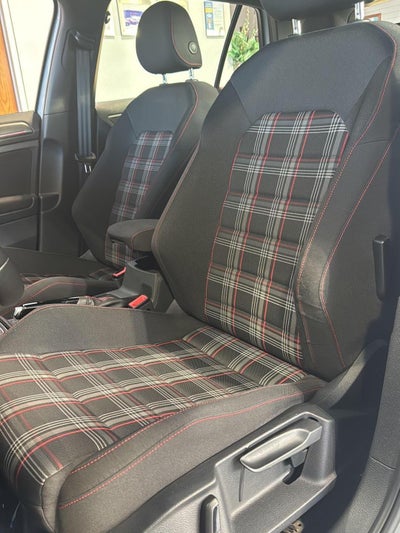 2019 Volkswagen Golf GTI S