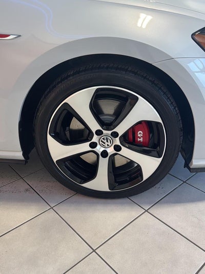 2019 Volkswagen Golf GTI S