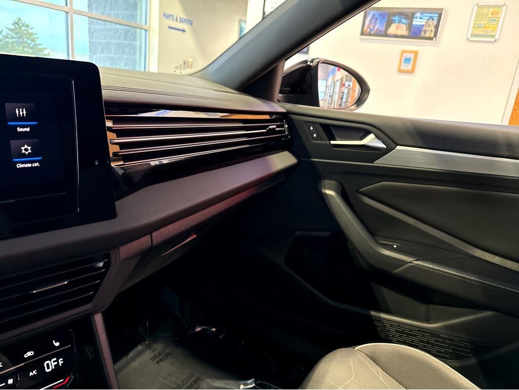 2025 Volkswagen Jetta Sport