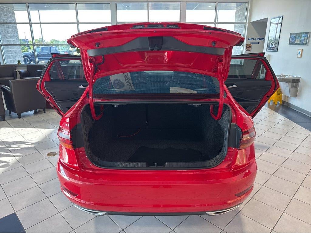 2019 Volkswagen Jetta R-Line