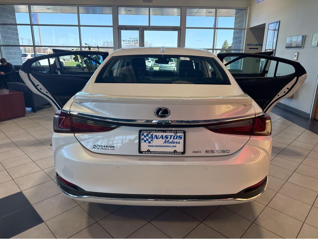 2021 Lexus ES ES 250