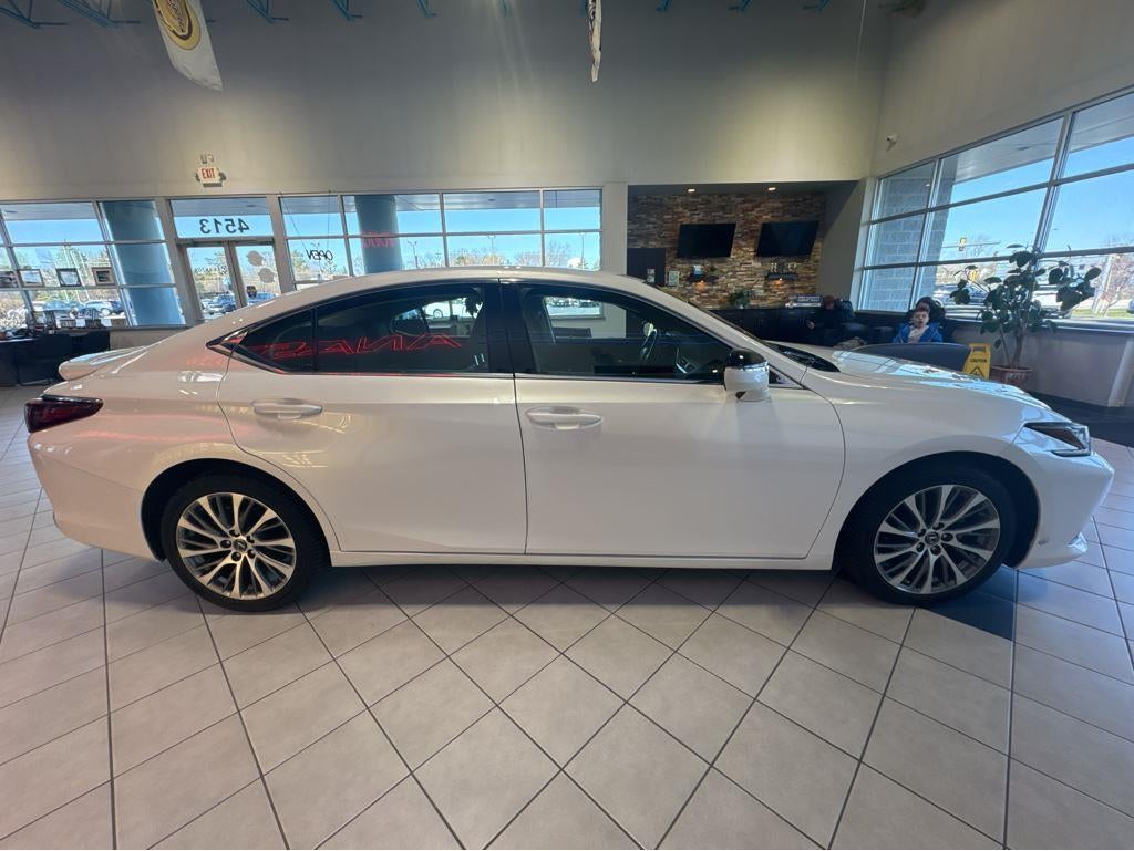 2021 Lexus ES ES 250