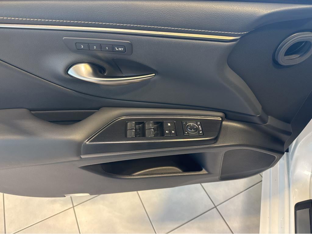 2021 Lexus ES ES 250