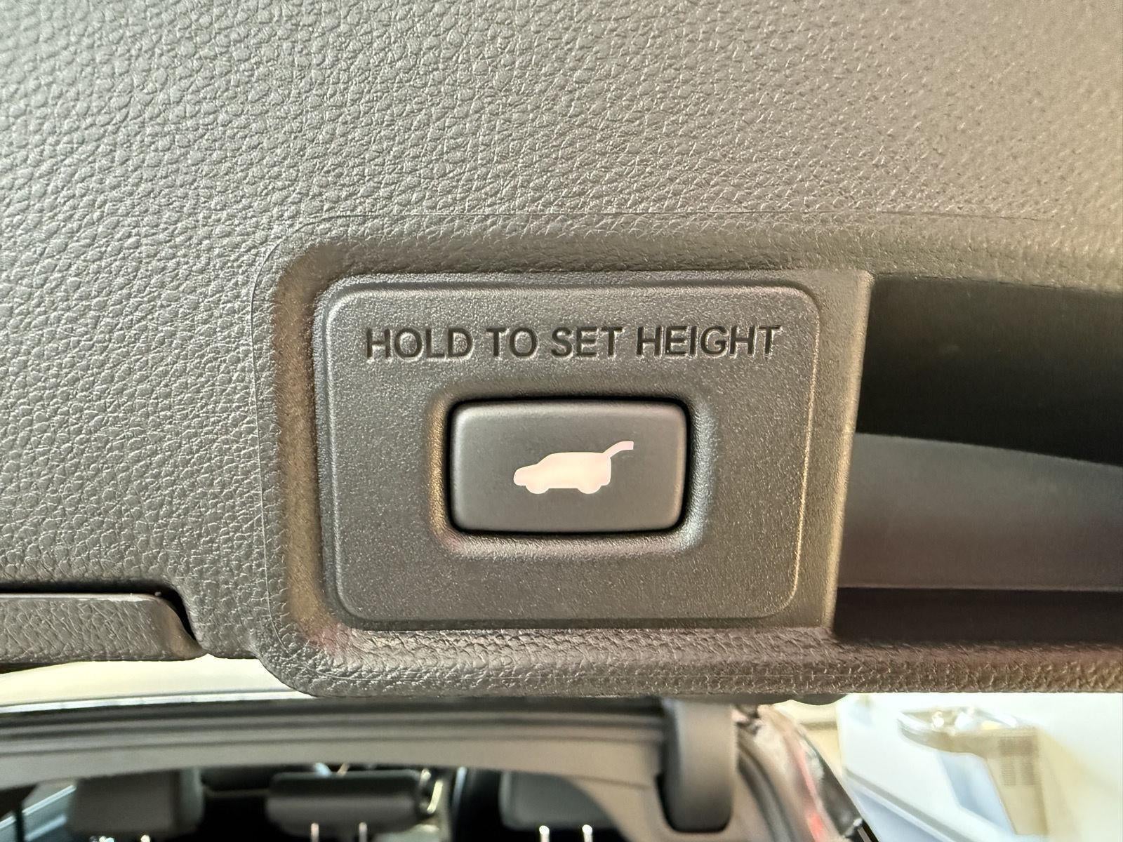 2022 Acura RDX w/A-Spec Advance Package