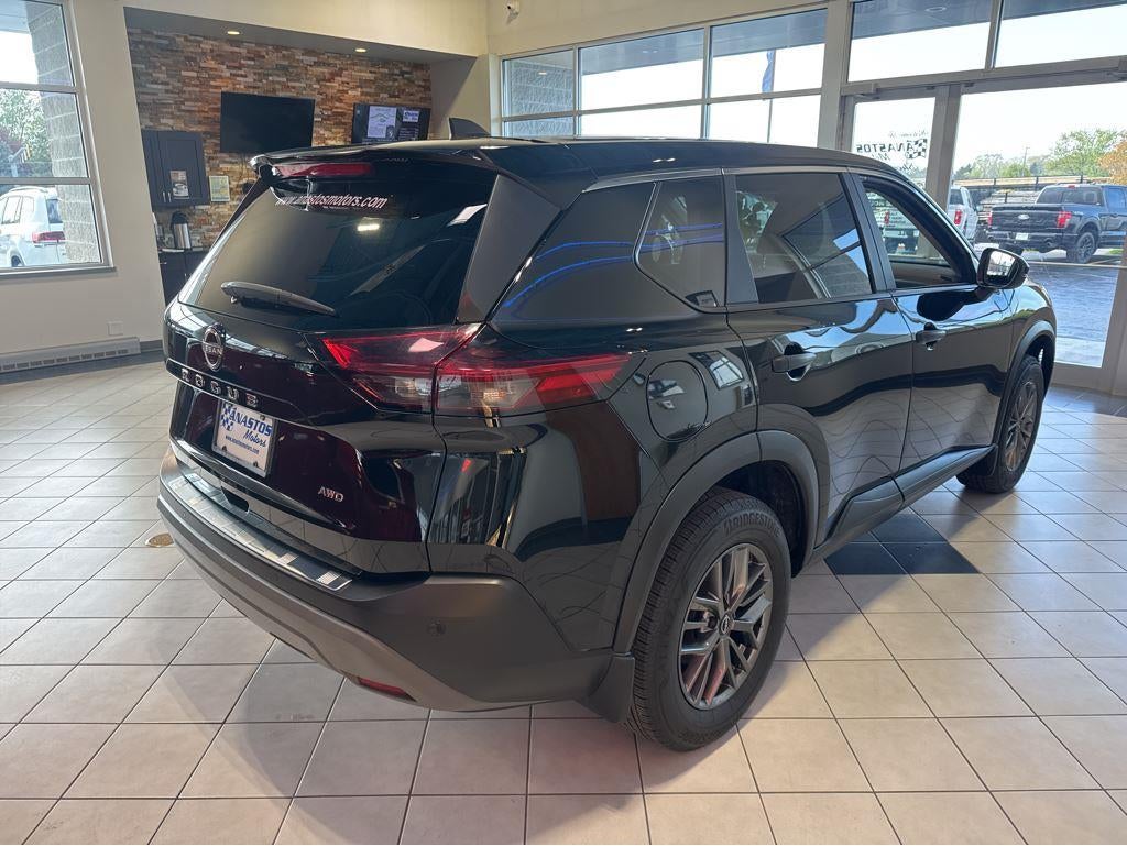 2023 Nissan ROGUE S Base