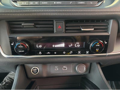 2023 Nissan ROGUE SV Base