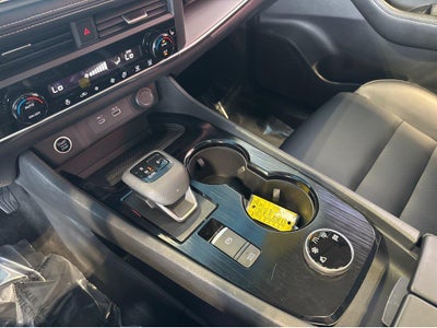 2023 Nissan ROGUE SV Base