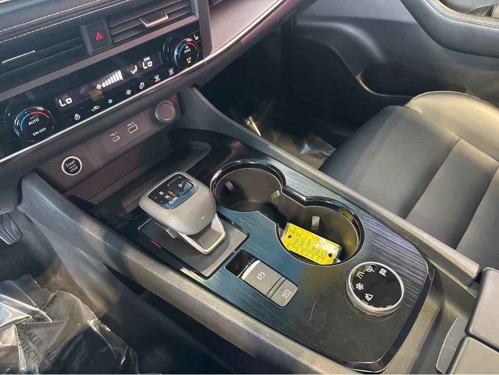 2023 Nissan ROGUE SV Base